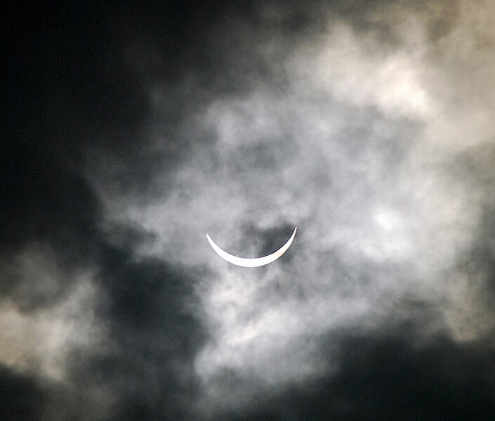 File:Solar eclipse of 2009 July 22 at Hangzhou 1.JPG