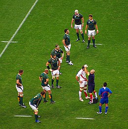 Sydafrika - England RWC 2007 boksforwards 14092007.jpg