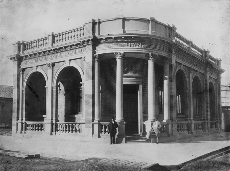 File:StateLibQld 1 392645 Union Bank of Australia Limited, Bundaberg, ca. 1914.jpg