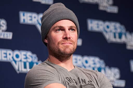 Stephen Amell HVFFSJ2017OTA-ALS-72 (39188309864)