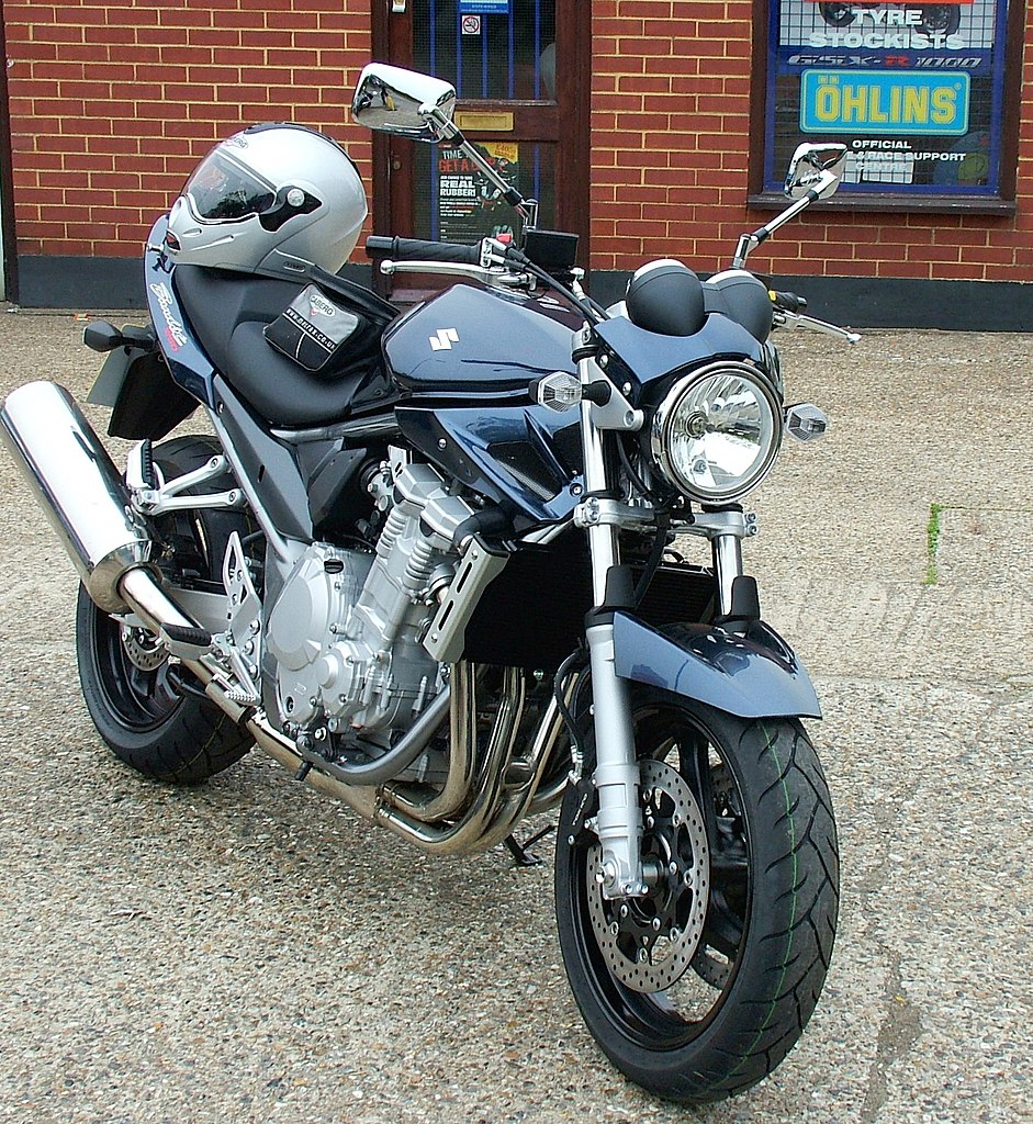 File:Suzuki Bandit 1250 01.jpg - Wikimedia Commons