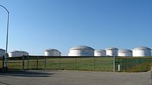 Tank farm outside Gilliamsville Tank Farm - panoramio.jpg