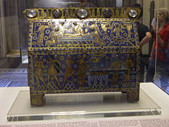 Thomas Becketin arkki jäänteille, ranska, emali, c.  1180, Victoria and Albert Museum