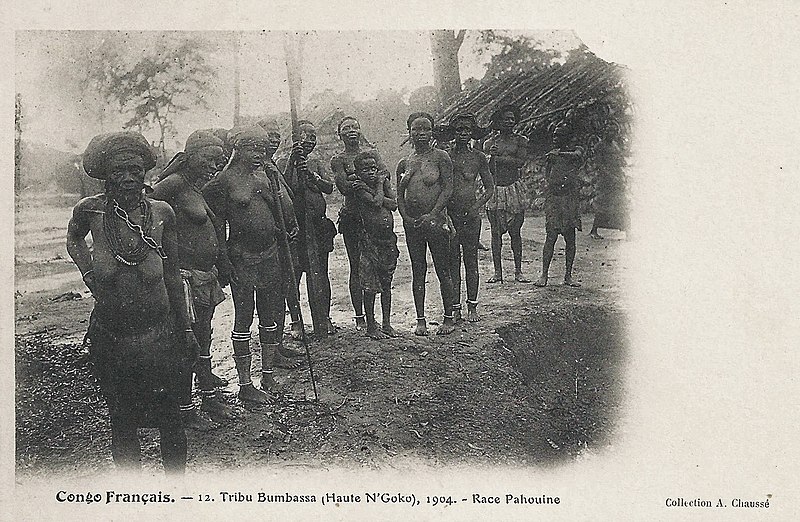 File:Tribu Bumbassa (Haute-N'Goko)-1904.jpg