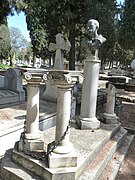 Tumba de Eduardo Sojo, cementerio civil de Madrid 01.jpg