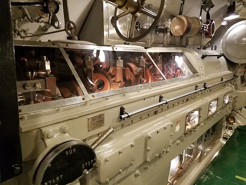 File:USS Drum (SS-288) After Engine Room left-side (June 2020).jpg