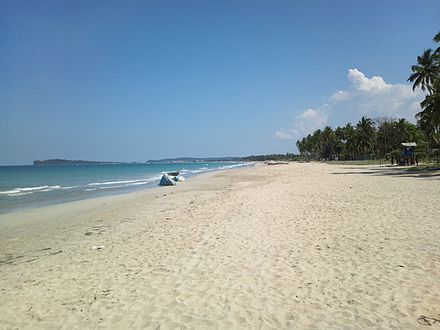 Uppuveli Beach, with Konesar Malai in background