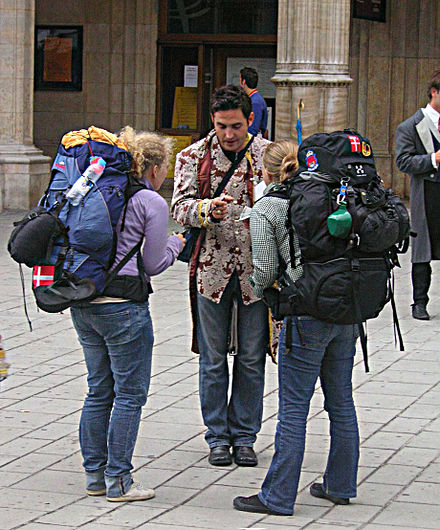 Backpackers in front of the Vienna State Opera in July 2005
