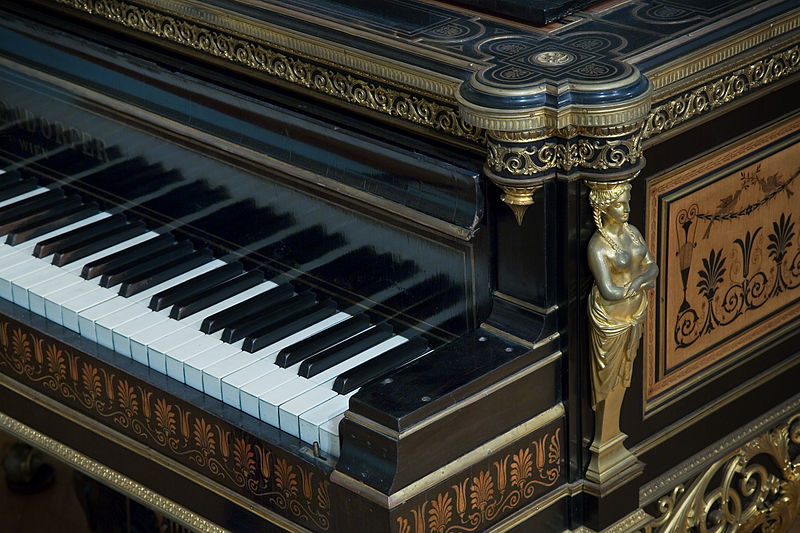 File:Vienna - Bosendorfer grand piano keyboard detail - 9593.jpg