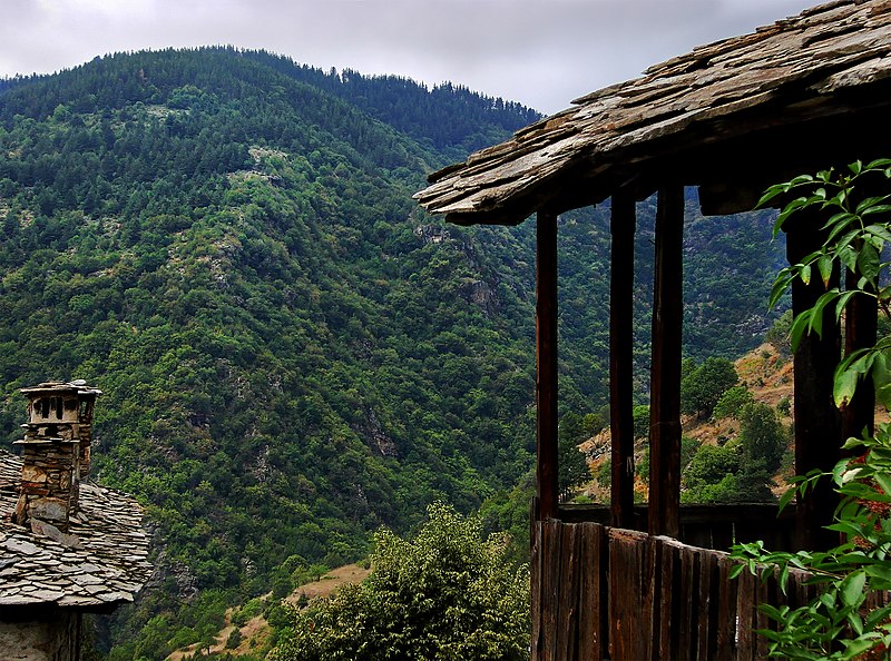 File:View from Kovachevica village.jpg