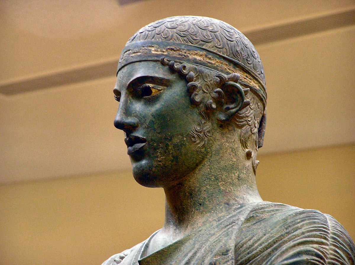 Charioteer of Delphi - Wikipedia