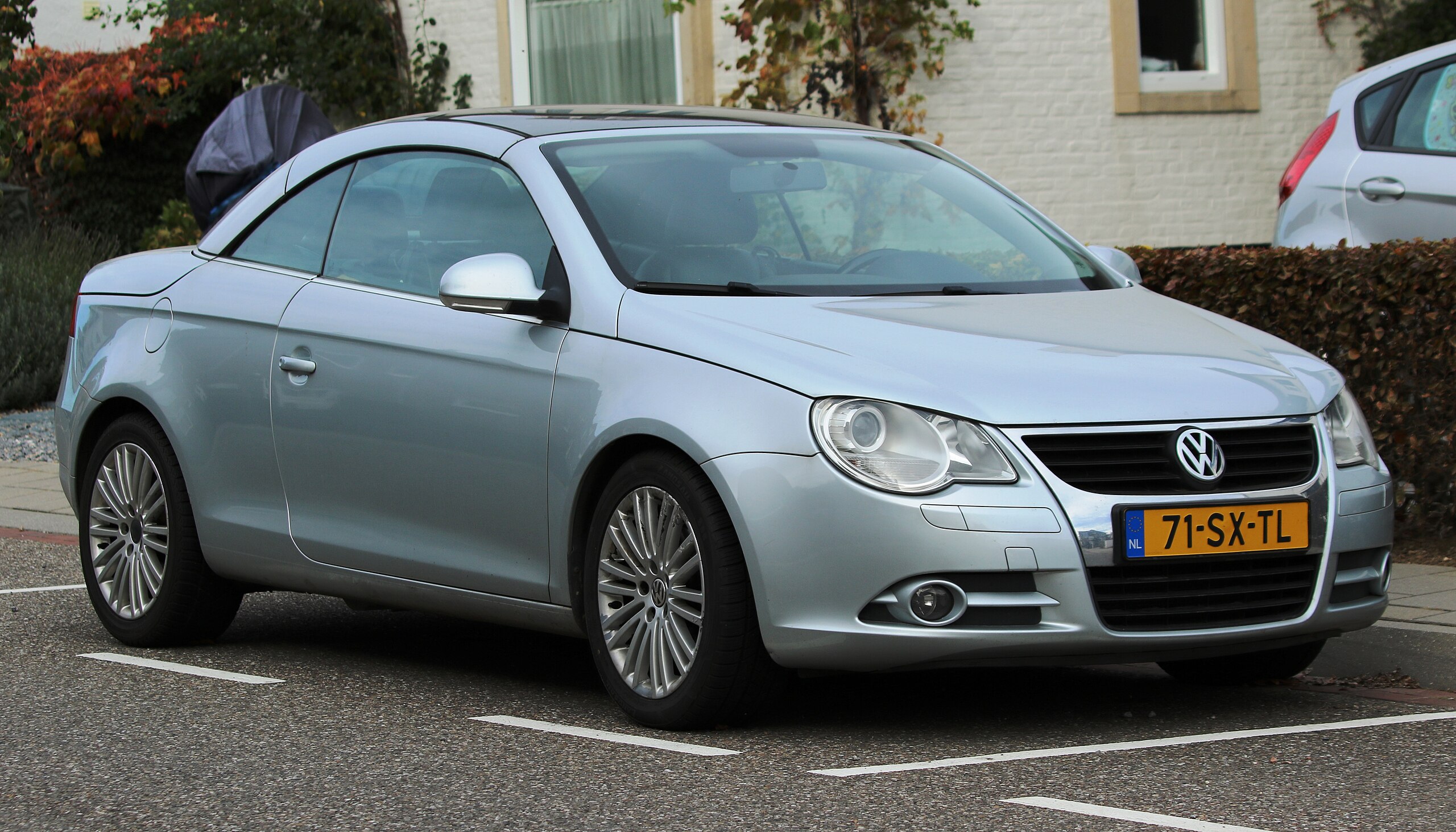 Volkswagen Eos — Wikipédia