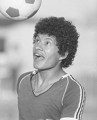 <span class="mw-page-title-main">Waldir Guerra</span> Salvadoran footballer (born 1967)