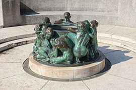 Le Puits de la Vie (sculpture par Ivan Meštrović) (1905), fontaine en face du Théâtre national.