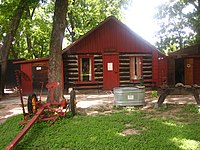 Settlers cabin Whitehead Memorial Museum in Del Rio, TX Picture 1806.jpg