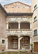 Maison des Viguiers, Albi - Façade Sud-Est de la cour intérieure (Southeast facade of the inner courtyard)