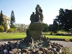 Monument De la Shoah à la Renaissance, 1965 par Bathia Lischanski