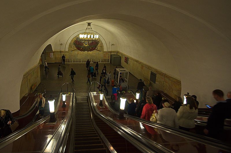 File:0015 - Moskau 2015 - Metrostation Komsomolskaja (26371672606).jpg