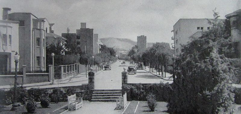 File:05 LERA Avenida Arce 1948.jpg