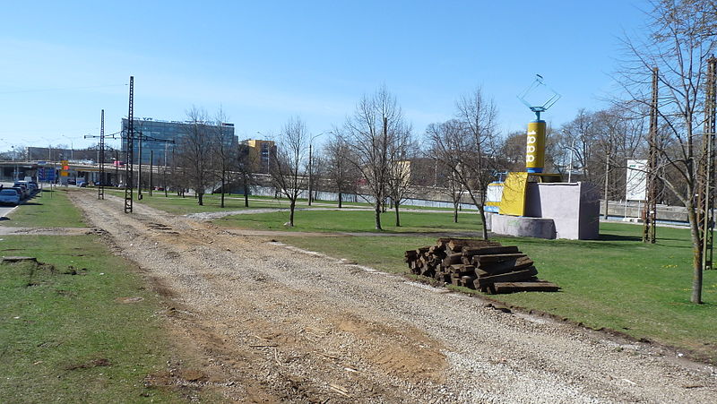 File:2014 tram tracks replacement in Tallinn 039.JPG