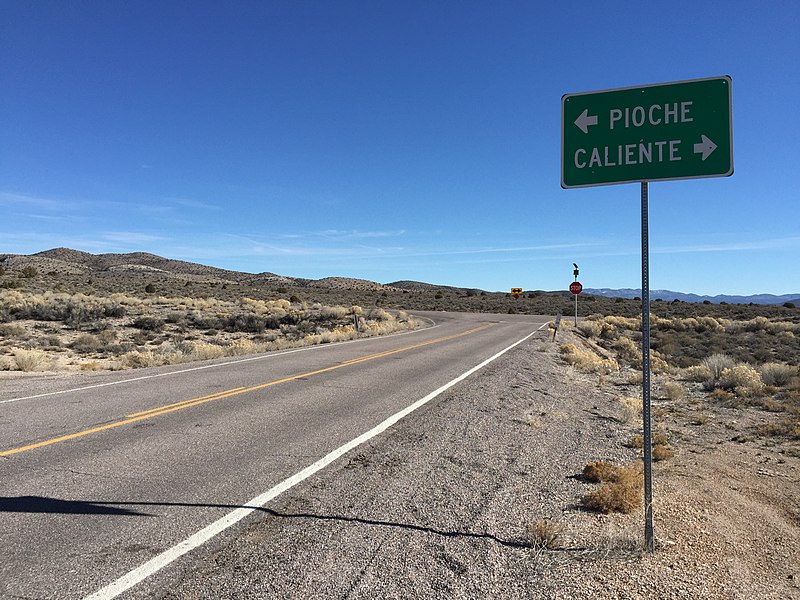 File:2015-01-15 12 00 22 View south at the south end of Nevada State Route 320 at U.S. Route 93 in Lincoln County, Nevada.JPG