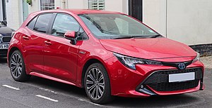 2019 Toyota Corolla Design VVT-i HEV 1.8 Front.jpg