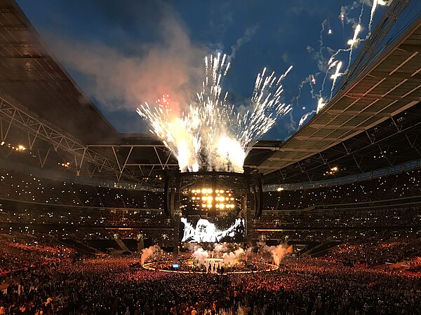 Adele performing "Set Fire to the Rain" at Wembley Stadium, June 2017.