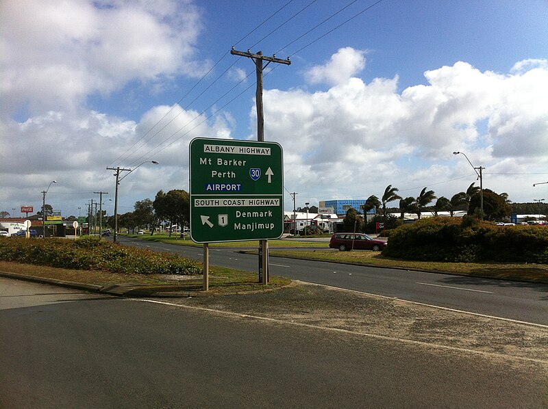 File:Albany Highway and South Coast Highway intersection outside Albany 2.jpg