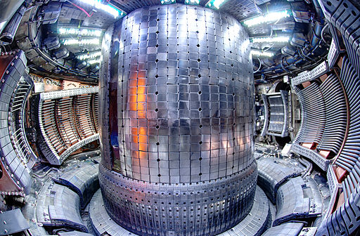 Fúzny reaktor dosiahol teplotu vyššiu ako jadro Slnka. Dočkáme sa čistej energie bez zbytočného odpadu?