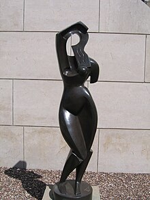 Woman Combing Her Hair (1915), by Alexander Archipenko, Israel Museum, Jerusalem. Alexander archipenko.JPG