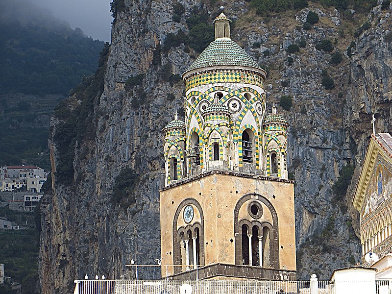 File:Amalfi Cathedral - panoramio.jpg