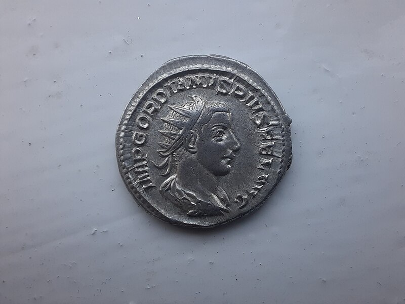 File:Antoninianus of Gordian III - Obverse.jpg