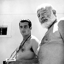 El torero Antonio Ordóñez y Ernest Hemingway en La Cónsula en 1959