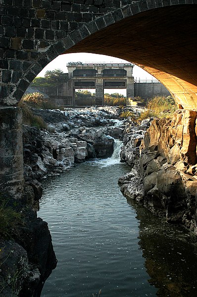 File:Aram Naharayim Site1, first power station in Israel.jpg