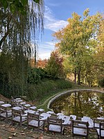 Art installation in the Dumbarton Oaks Garden Art installation in Dumbarton Oaks Gardens, USA.jpg