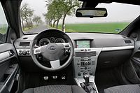 Archivo:Opel Astra H 1.6 Facelift rear 20100512.jpg - Wikipedia, la  enciclopedia libre