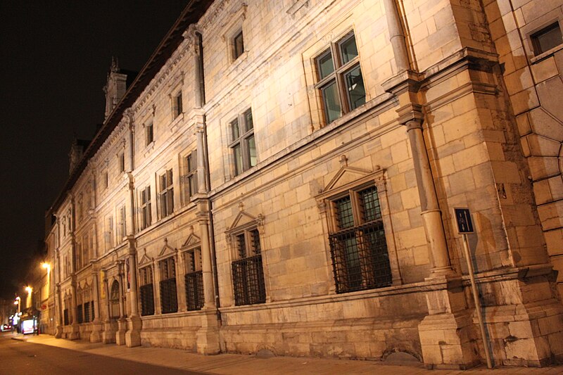 File:Besancon - Musee du temps - Palais Granvelle 3.JPG