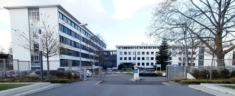 File:Bonn-Gronau Welckerstraße 11 Presse- und Informationsamt der Bundesregierung.jpg