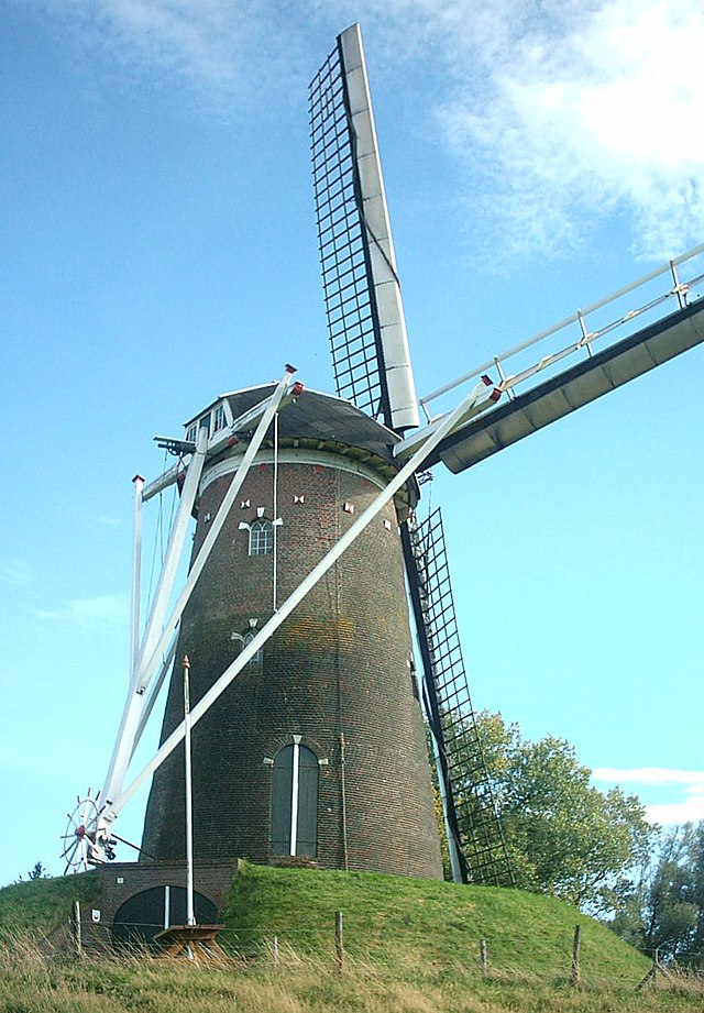 O tradicional e os modernos moinhos de vento