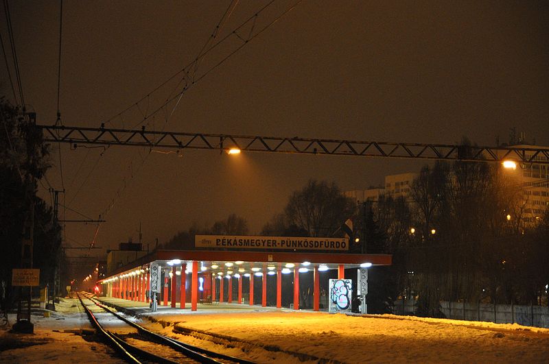 File:Budapest, Békásmegyer HÉV állomás.jpg