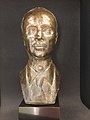 Buste de Maurice Genevoix par Paul Belmondo.jpg