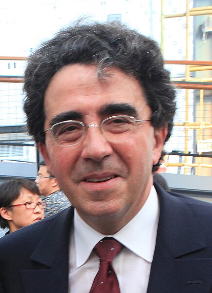 File:Calatrava IMG 2489.jpg