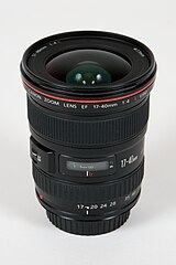 Canon EF 17-40 4 L USM up.jpg