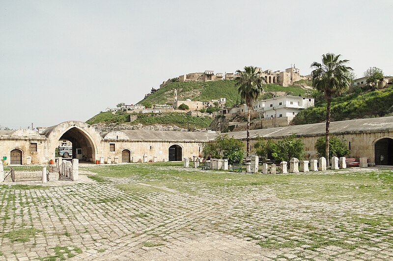 File:Caravanserai of Qalat el-Mudiq 06.jpg