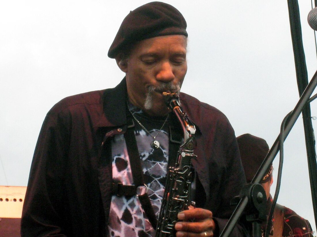 File:Charles Neville in Savannah 2007.jpg