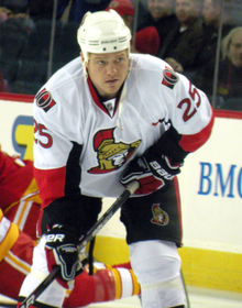 Neil with the Senators in 2010. Chris Neil.png