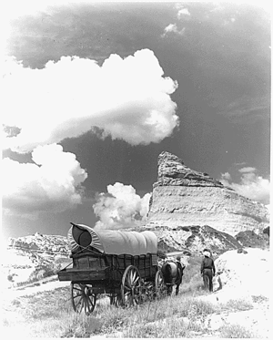 Conestoga wagon on Oregon Trail reenactment 1961.gif