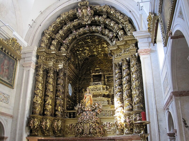 File:Convento dos Cardais, October 2012.jpg