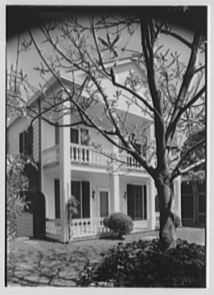 File:Cornelius V. Whitney, residence in Old Westbury, Long Island, New York. LOC gsc.5a15048.tif