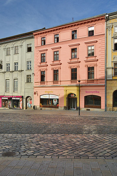 File:Dům, čp. 20, Dolní náměstí, Olomouc.jpg